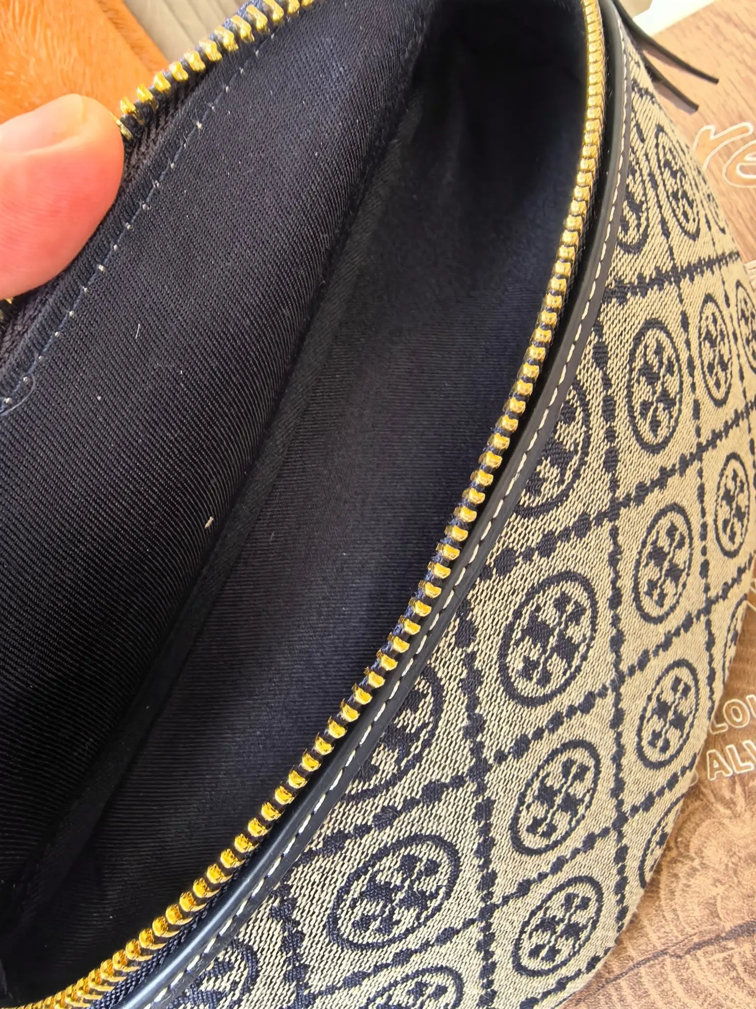 新版腰包 ToryBurch 蓝花 黑色花纹腰包 休闲腰包款
