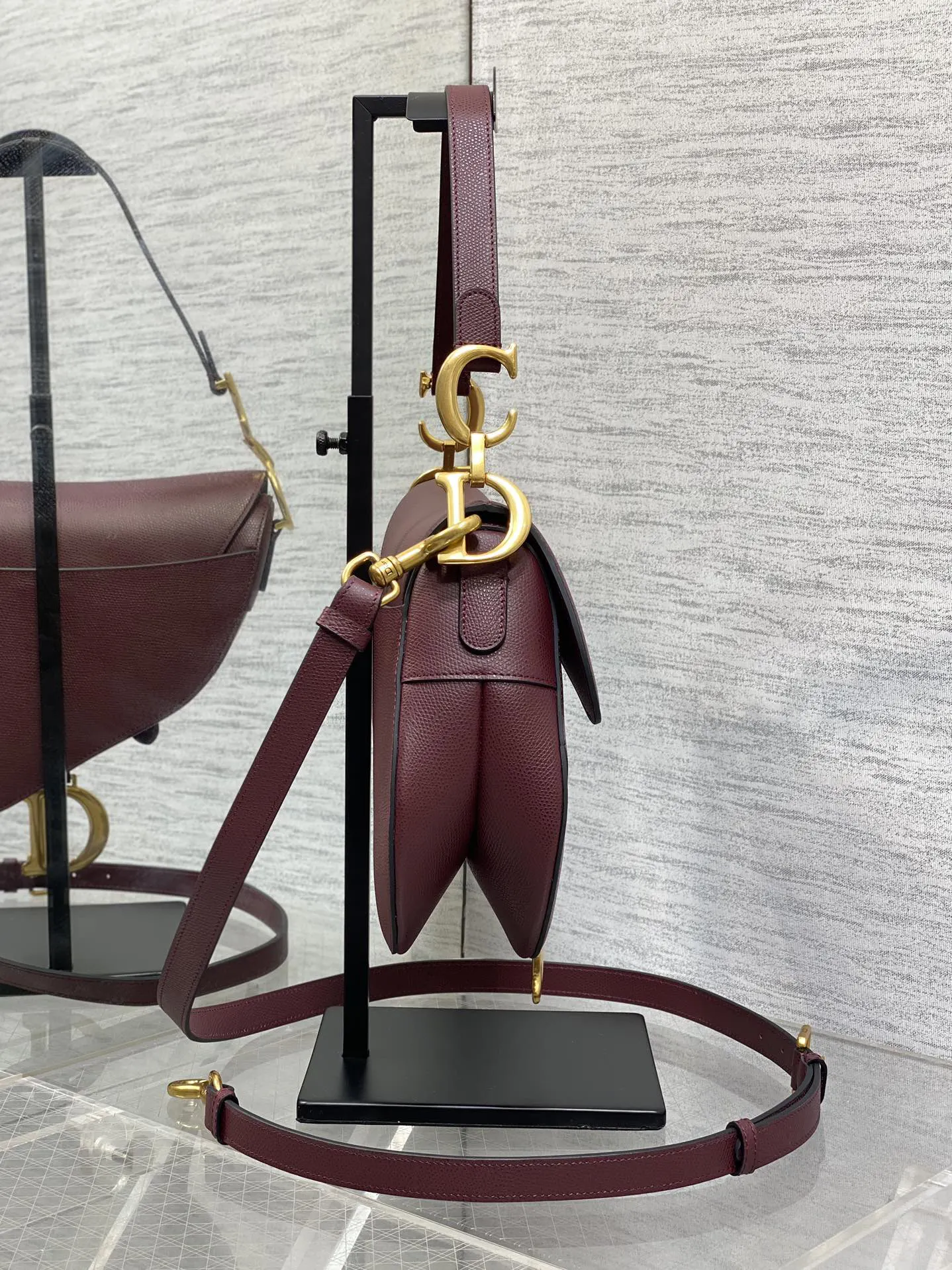 Saddle CD Saddle經典马鞍包 王者中的王者 地位不 旅行袋 大容量旅行款
