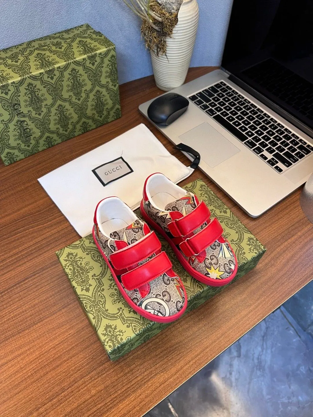 Gucci Logo休閒運動鞋