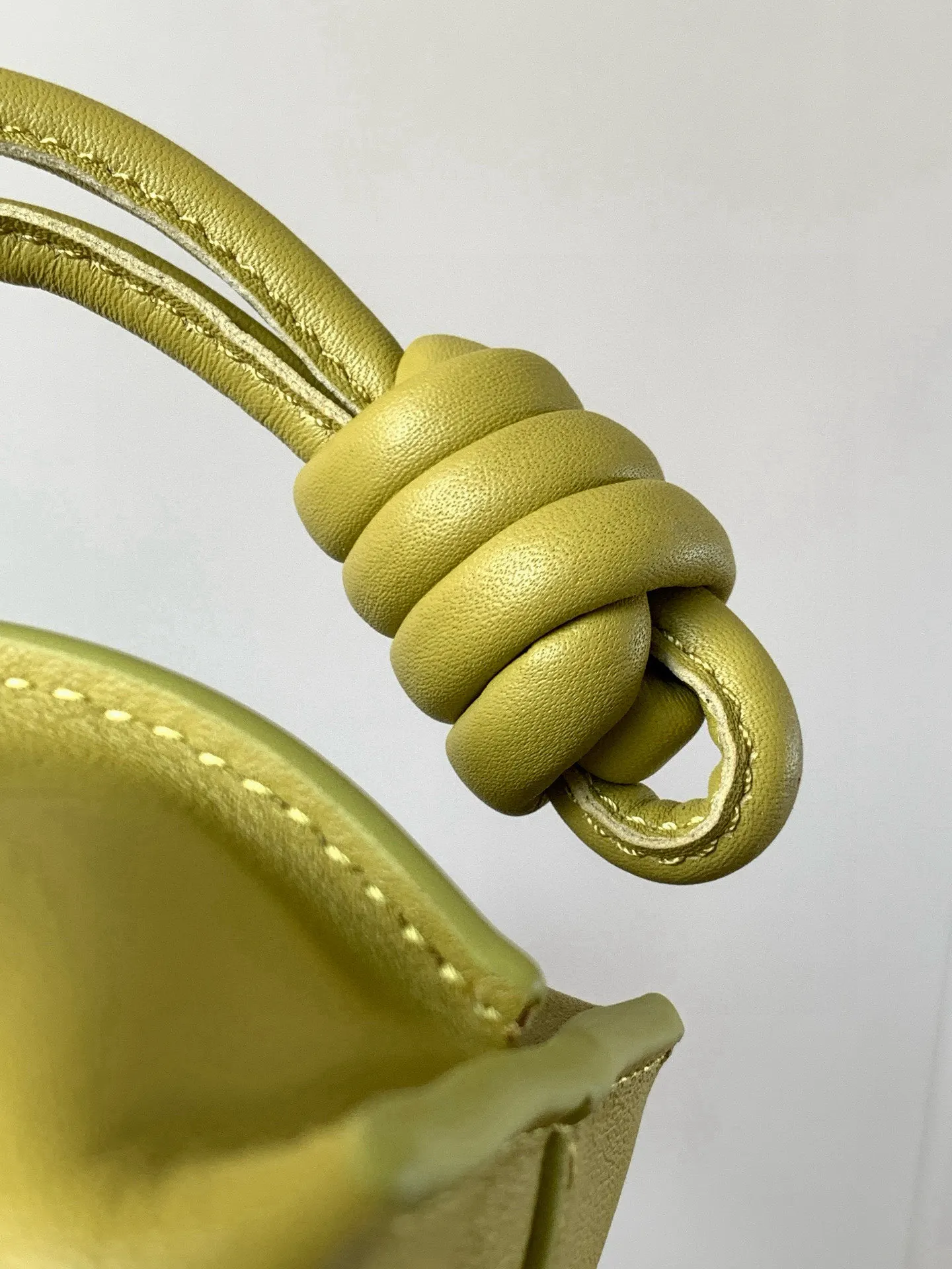 Loewe 黄色 小牛皮 托特包 大容量托特款