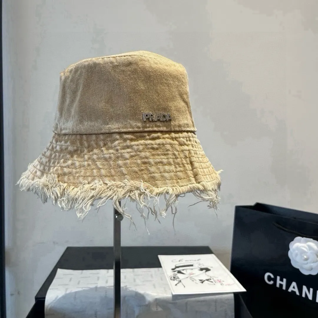 Prada 渔夫帽 休閒遮阳款