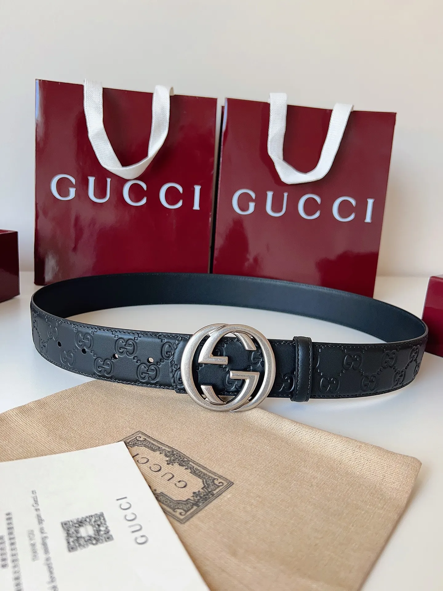 Gucci Double G 雙G扣牛皮腰帶