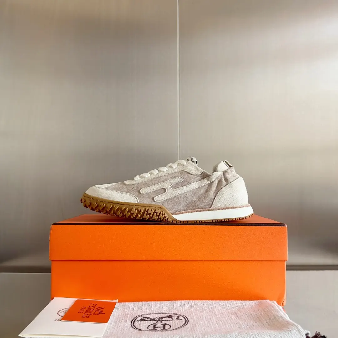 Hermès 运动鞋