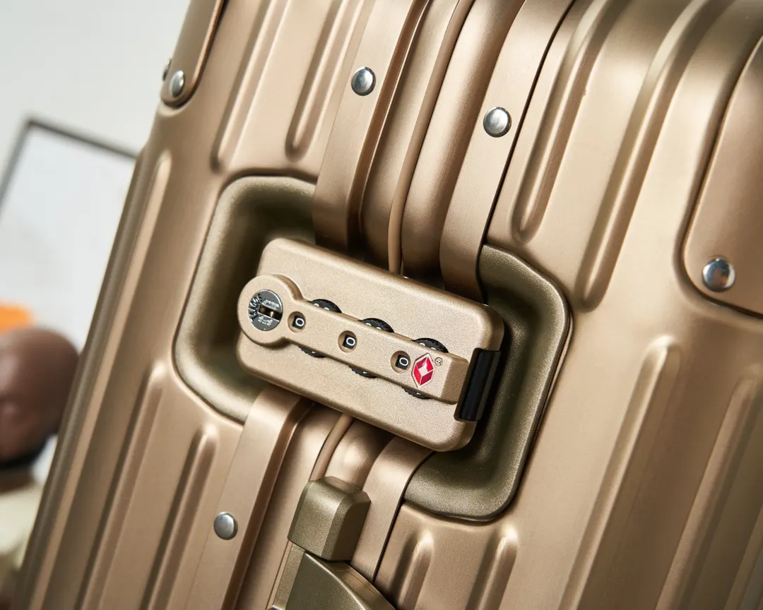 最高版RIMOWA Topas系列 德国版 行李箱 旅行拉杆款 輕便出行款