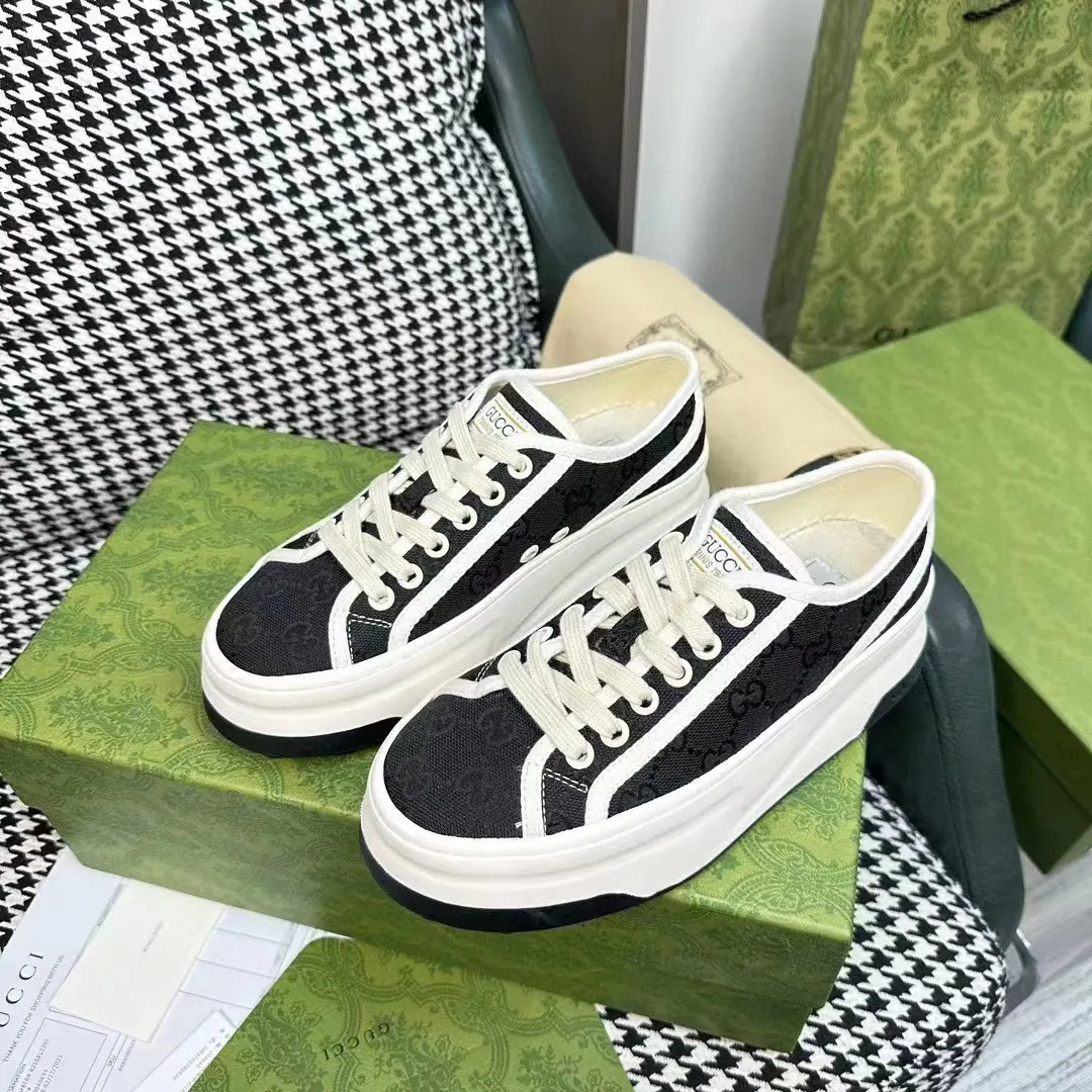 Gucci Logo Sneakers Image 7 Gucci Logo Sneakers Image 7