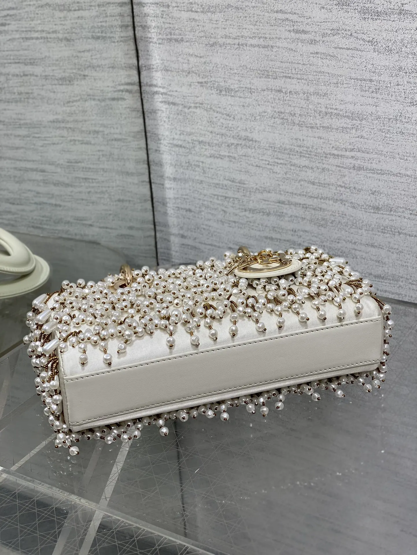 Dior 迷人优雅又气场十足 斜挎手拎也是女人味十足 经典 斜挎包 轻便斜挎款