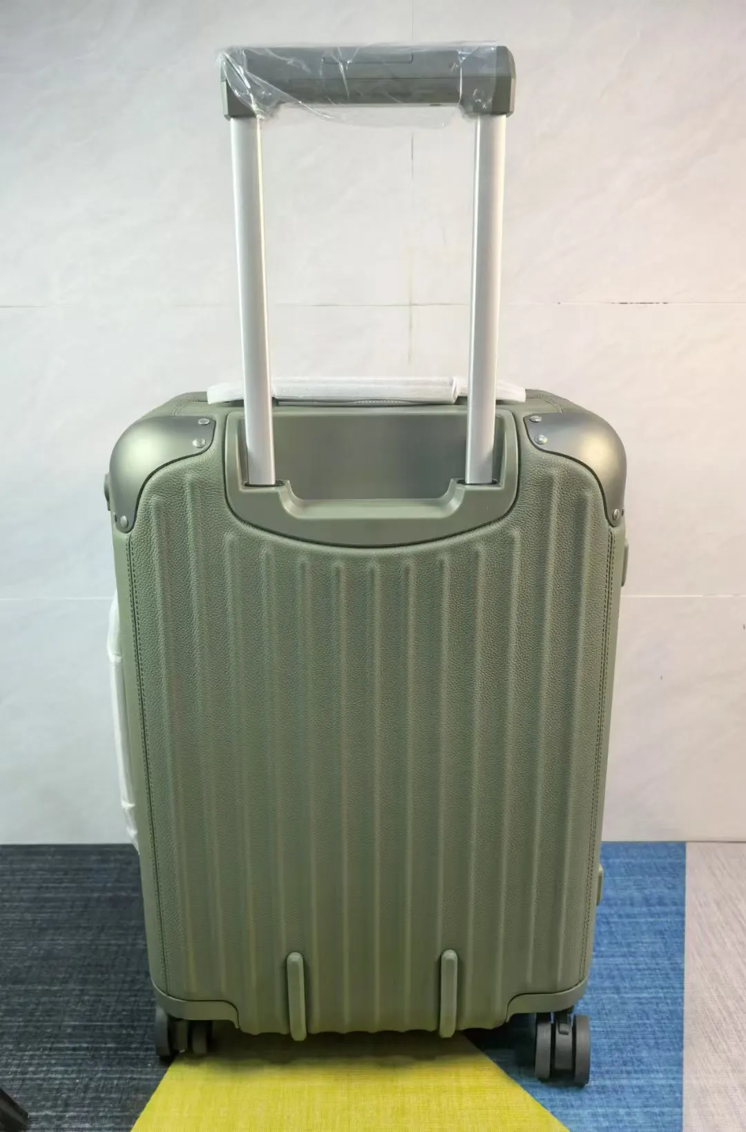 綠色 牛皮 玫瑰 Rimowa全牛皮款 distinct系 行李箱 旅行拉杆款 輕便出行款