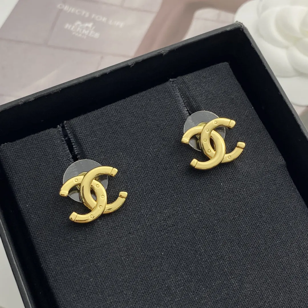 Chanel Gold Earrings Image 8 Chanel Gold Earrings Image 8