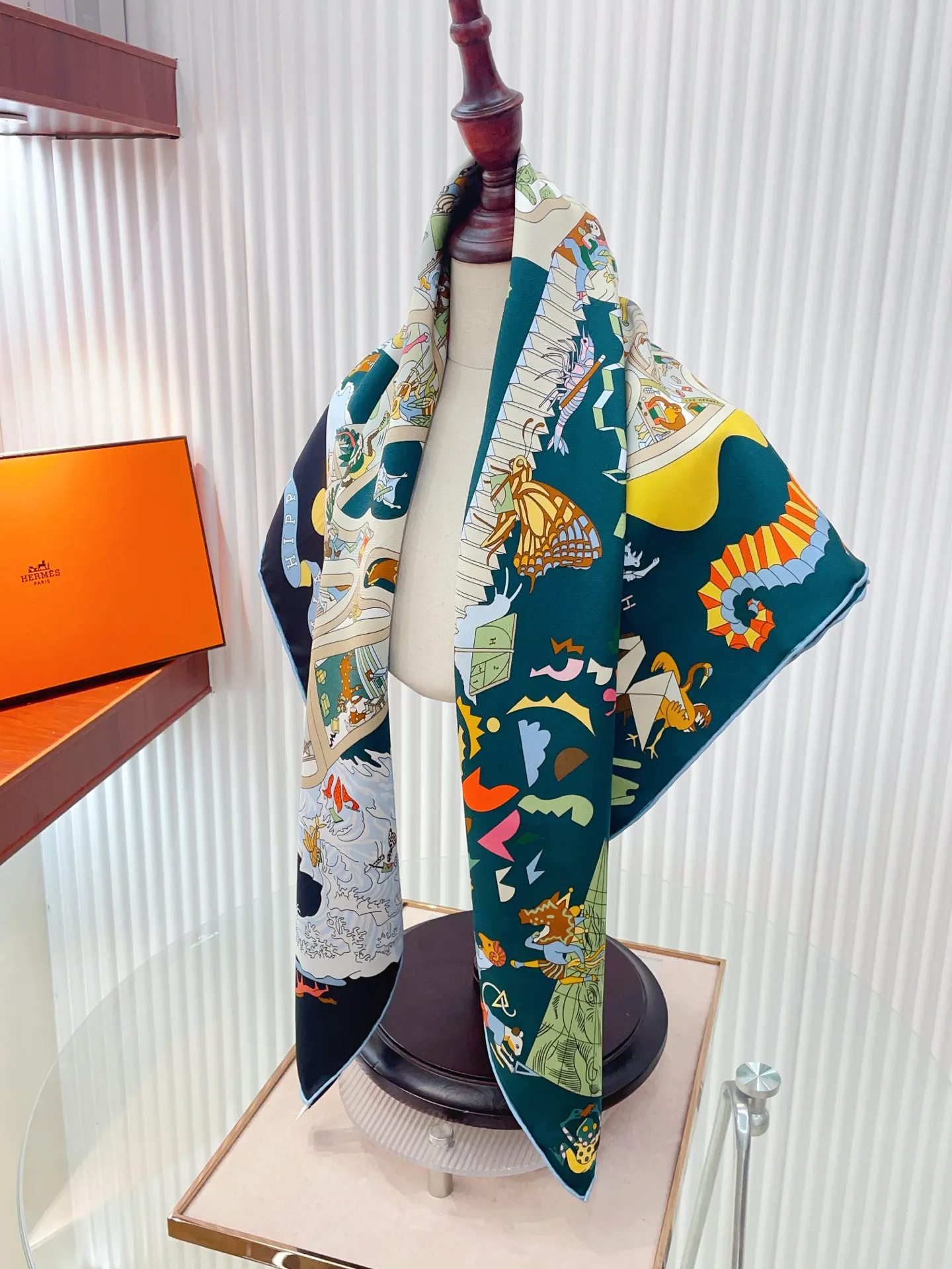 Hermès 丝巾 精致配饰