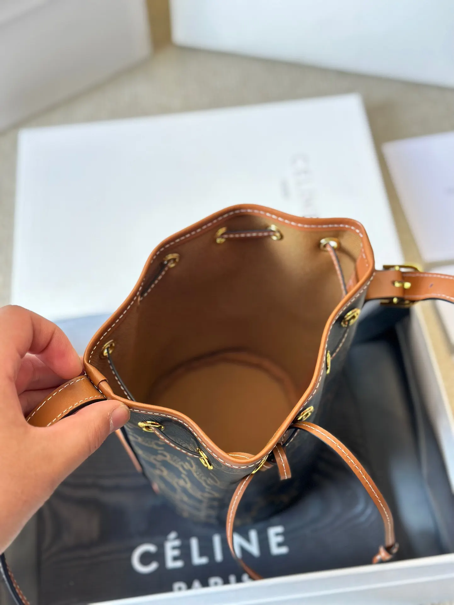 Celine 老花 牛皮 水桶包 休闲水桶款