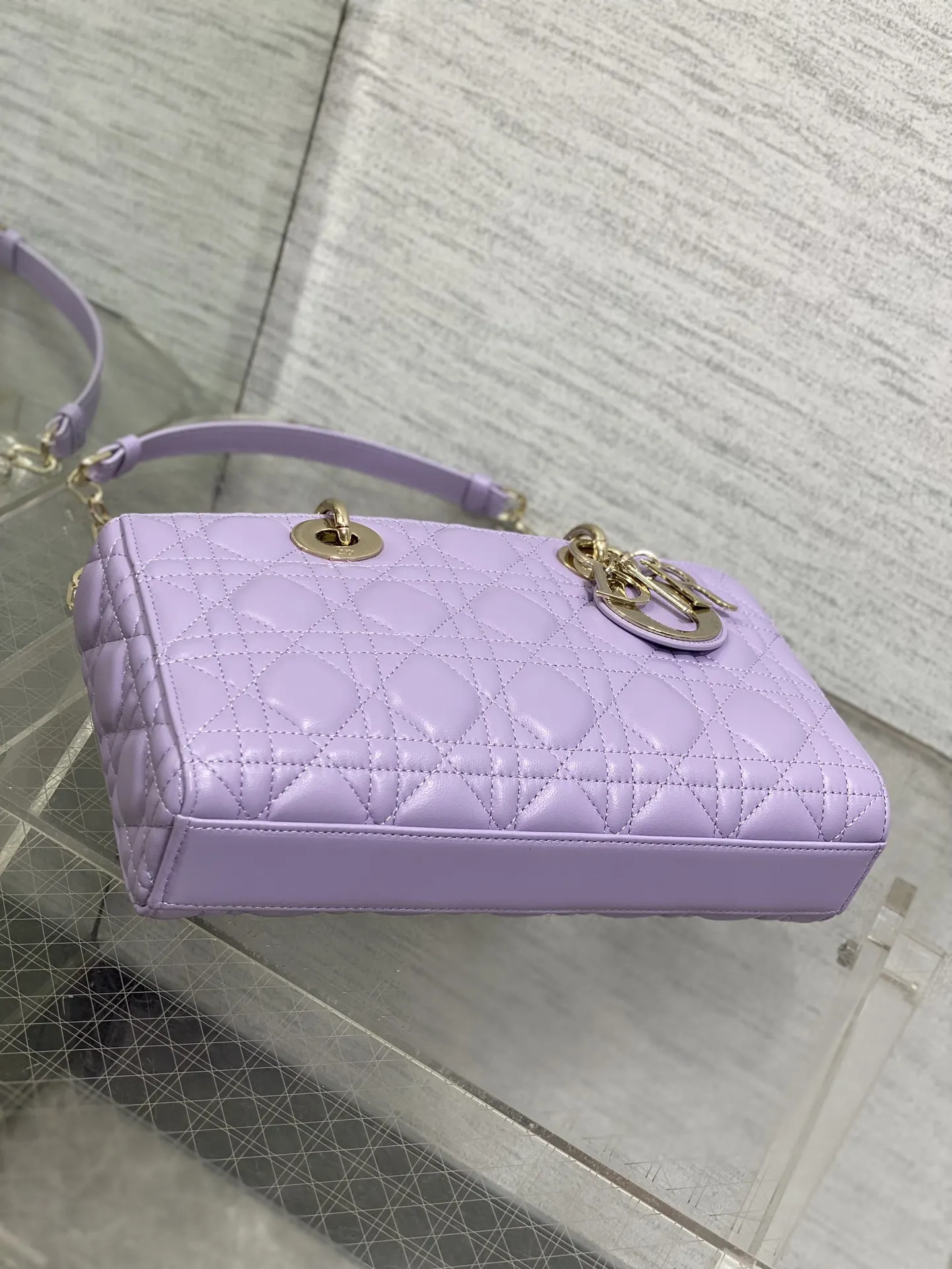 Dior 羊皮 进口 羊皮横款戴妃包梦幻紫 内里 手提包 通勤手提款