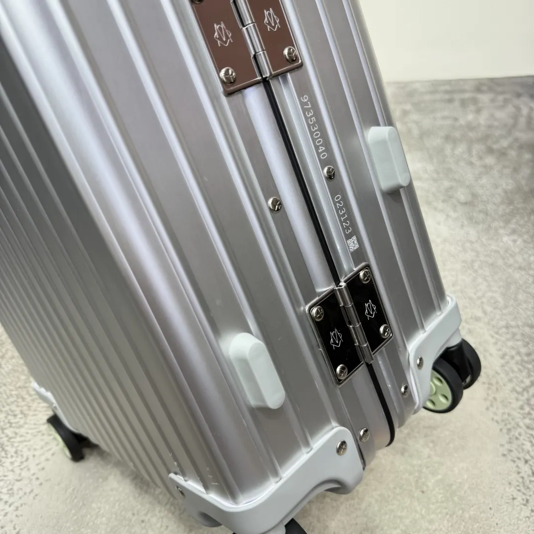 Black Silver Suitcase Travel Lightweight