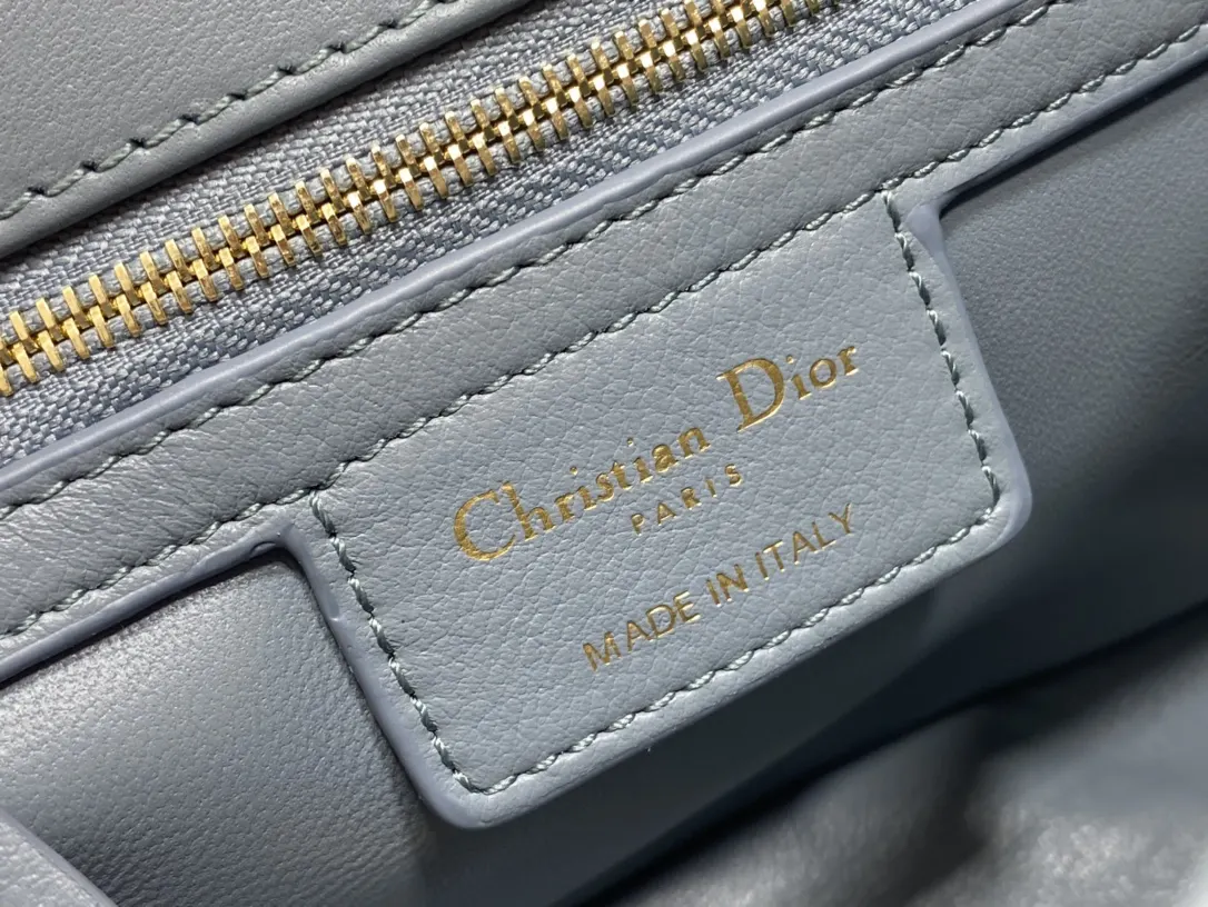 Dior Caro Leather Handbag Image 2 Dior Caro Leather Handbag Image 2