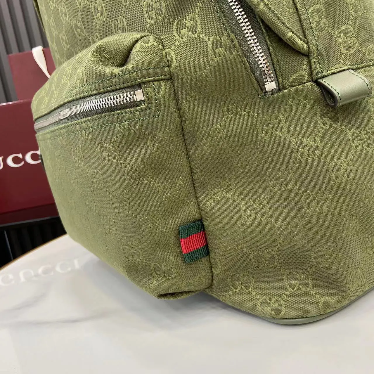 綠色 帆布 饰Gu ci标识中号 材质 防尘布袋 雙肩包 实用雙肩款