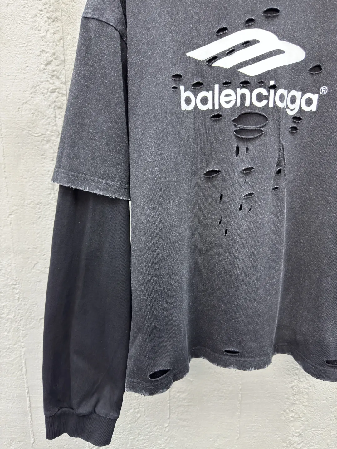 Balenciaga Black Cotton Long Sleeve T-Shirt Street