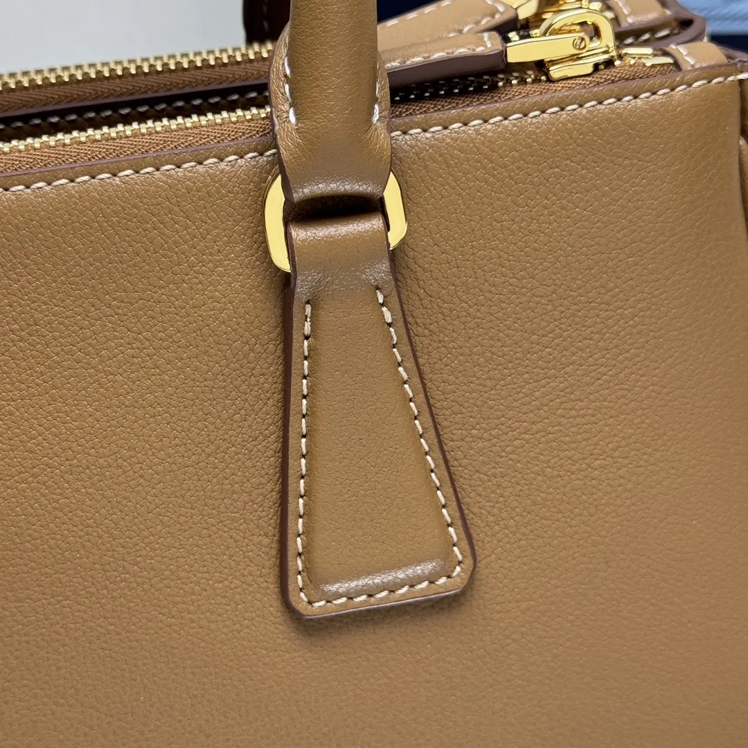 Prada Saffiano 十字纹牛皮 羊皮 三角标 杀手包 經典手提 手提包