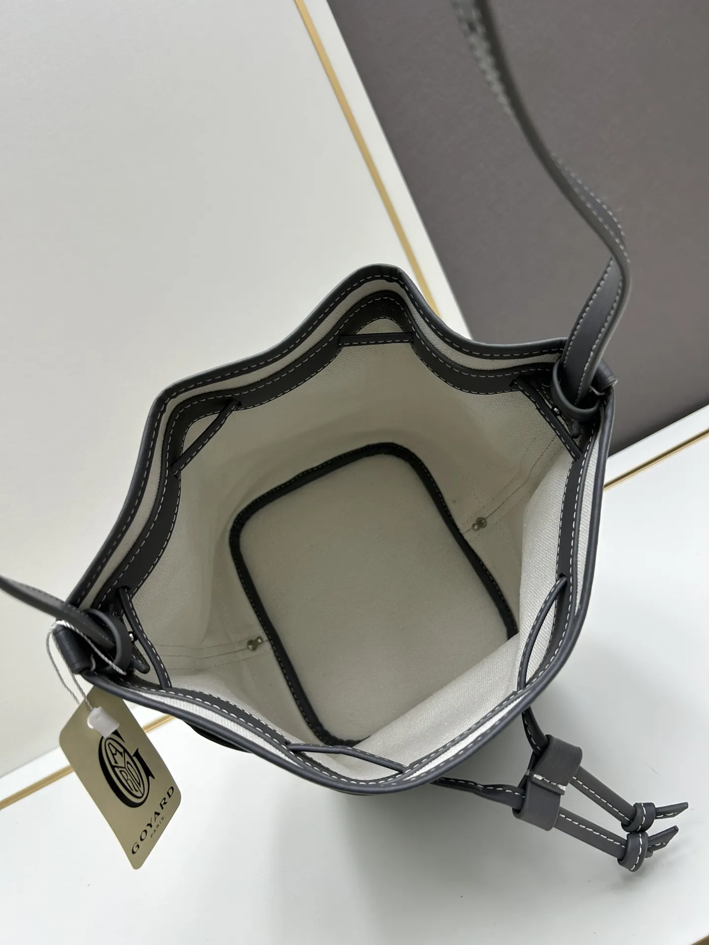 Goyard Bucket Bag Casual Image 8 Goyard Bucket Bag Casual Image 8