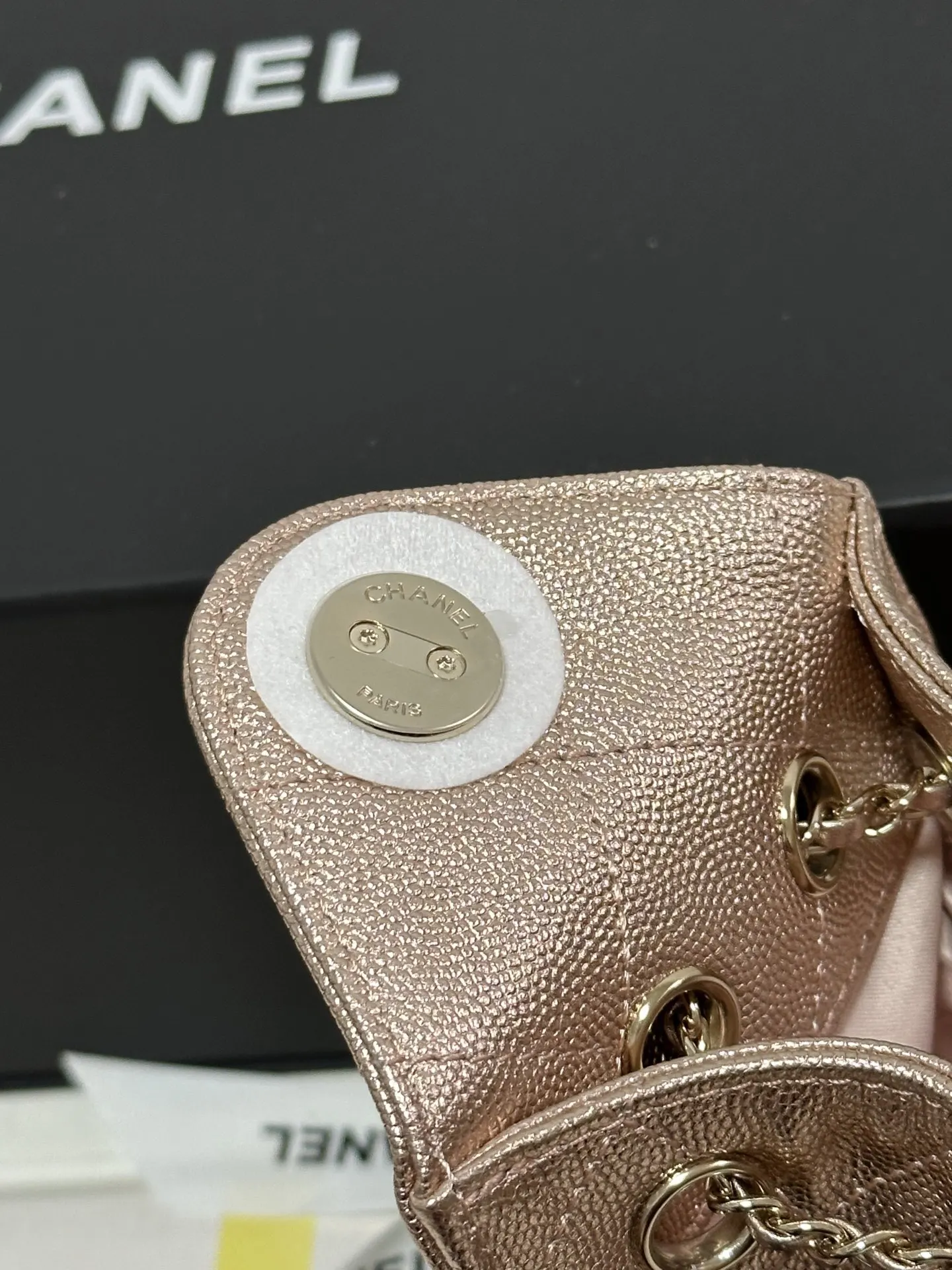 CHANEL 白色 金色 小牛皮 腋下包 復古腋下背款