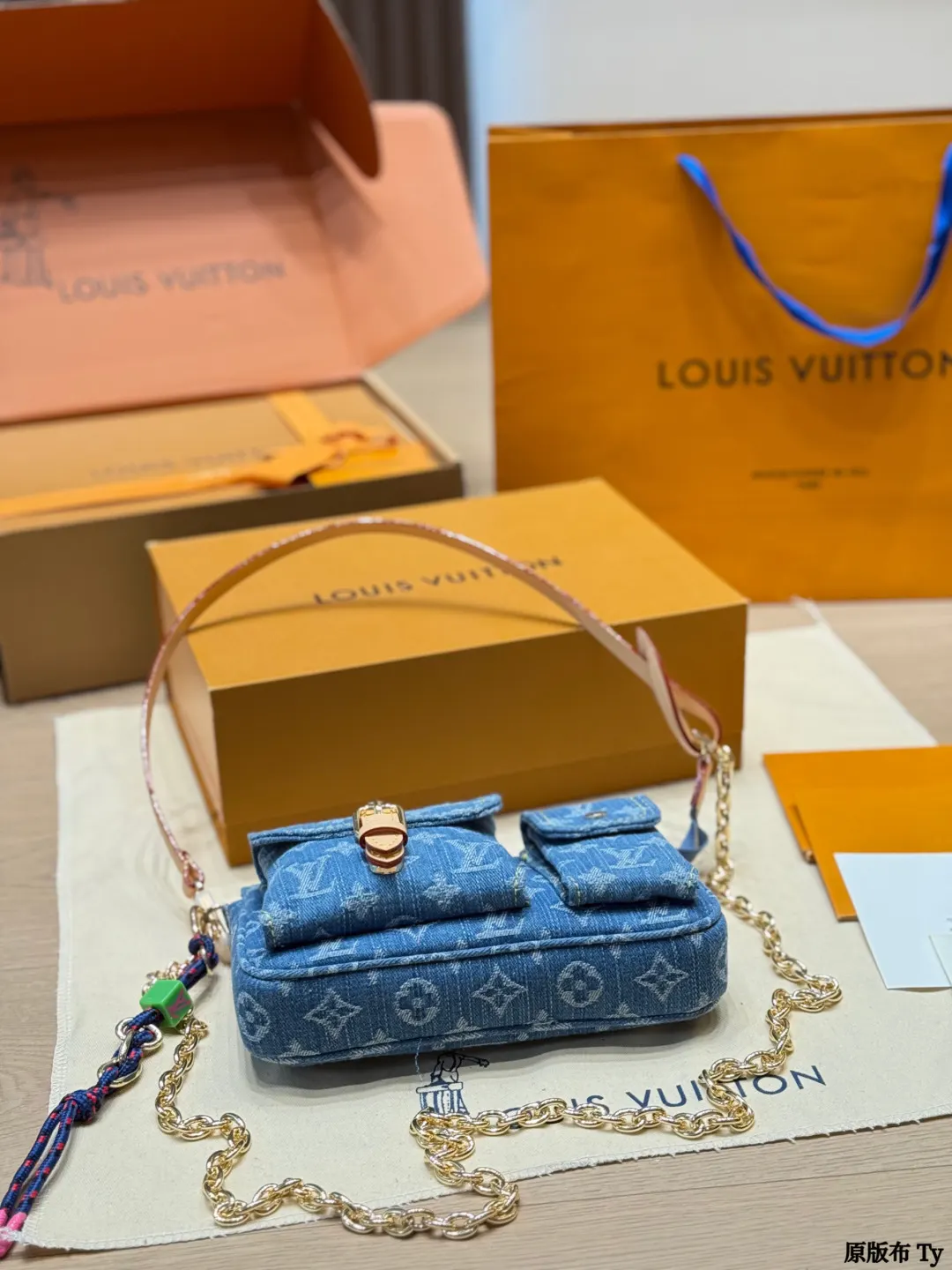 LV 老花 牛仔 Mo鏈條包 精致鏈條款