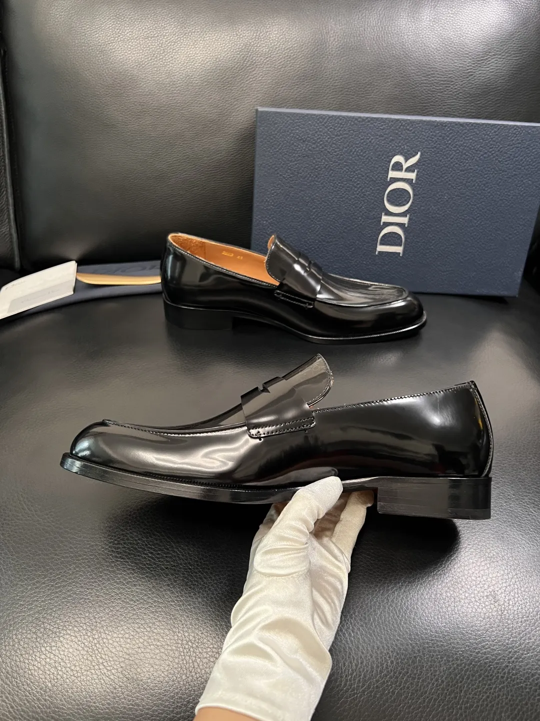 Dior 黑色牛皮乐福鞋 经典百搭款
