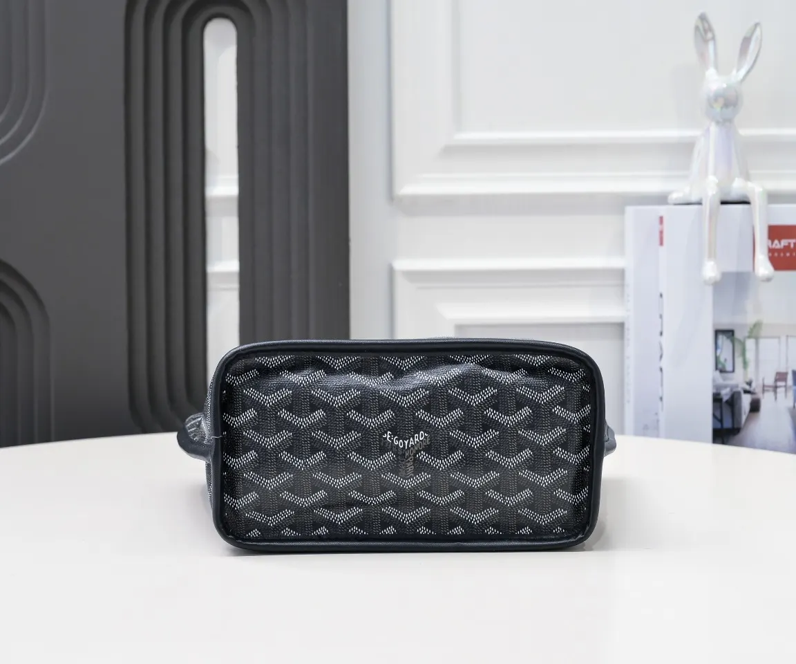 Goyard 黑色 小牛皮 收纳包 旅行收纳款