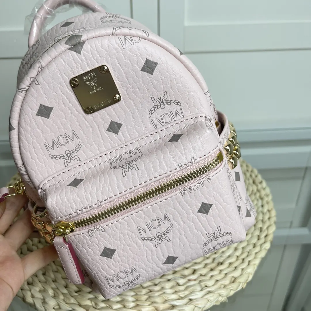牛皮 MCM STARK系列侧钉超迷你 经典缩小版 根 双肩包 实用双肩款