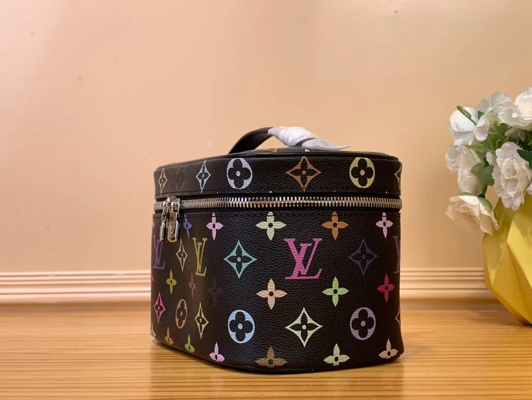 Cosmetic Pouch