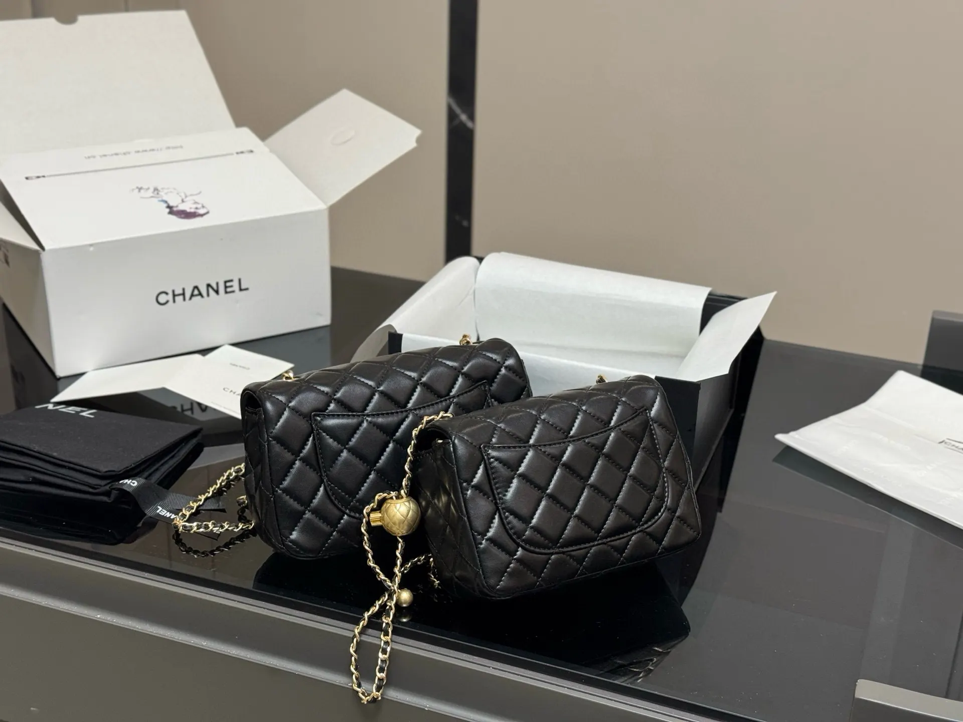 CHANEL 金球方胖 斜挎包 轻便斜挎款