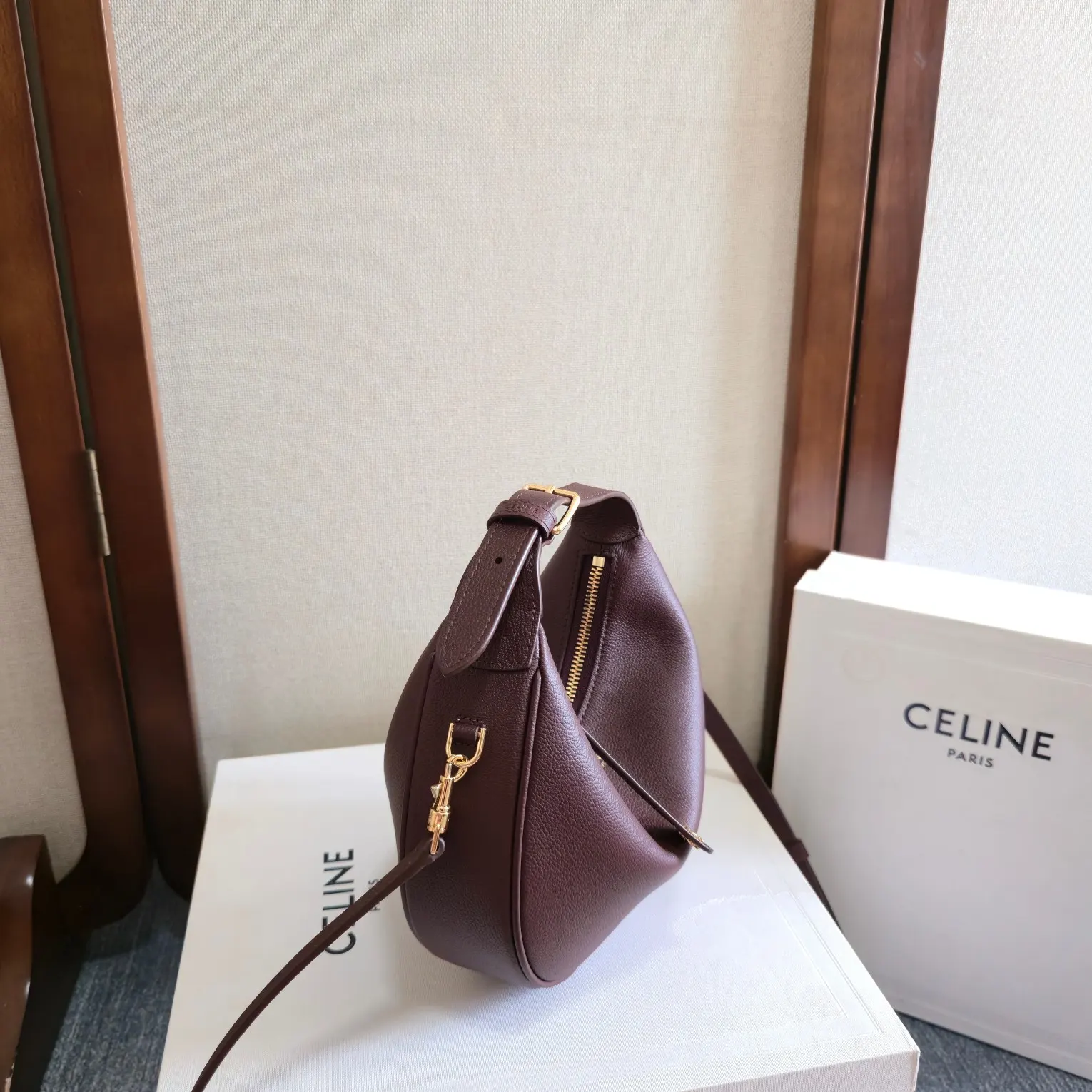 Crossbody Bag Commuter Lightweight Leather