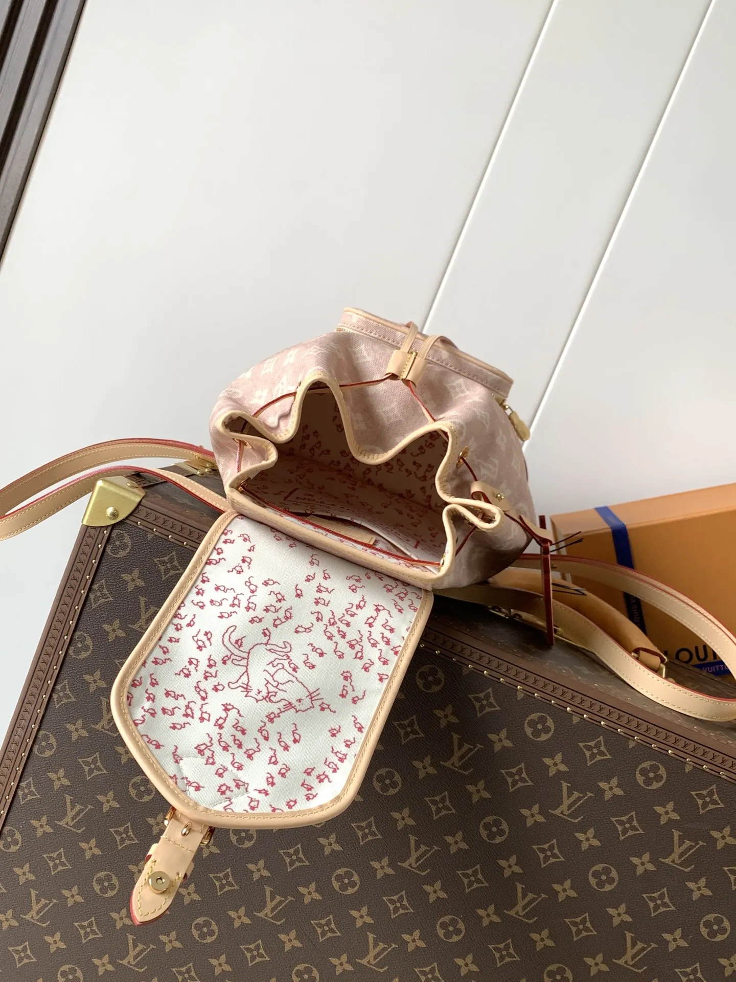 LV 牛皮 帆布包身搭 可拆卸猫咪造型钥匙包 充裕空间可收納日常 收納包 旅行收納款(數字9) LV 牛皮 帆布包身搭 可拆卸猫咪造型钥匙包 充裕空间可收納日常 收納包 旅行收納款(數字9)