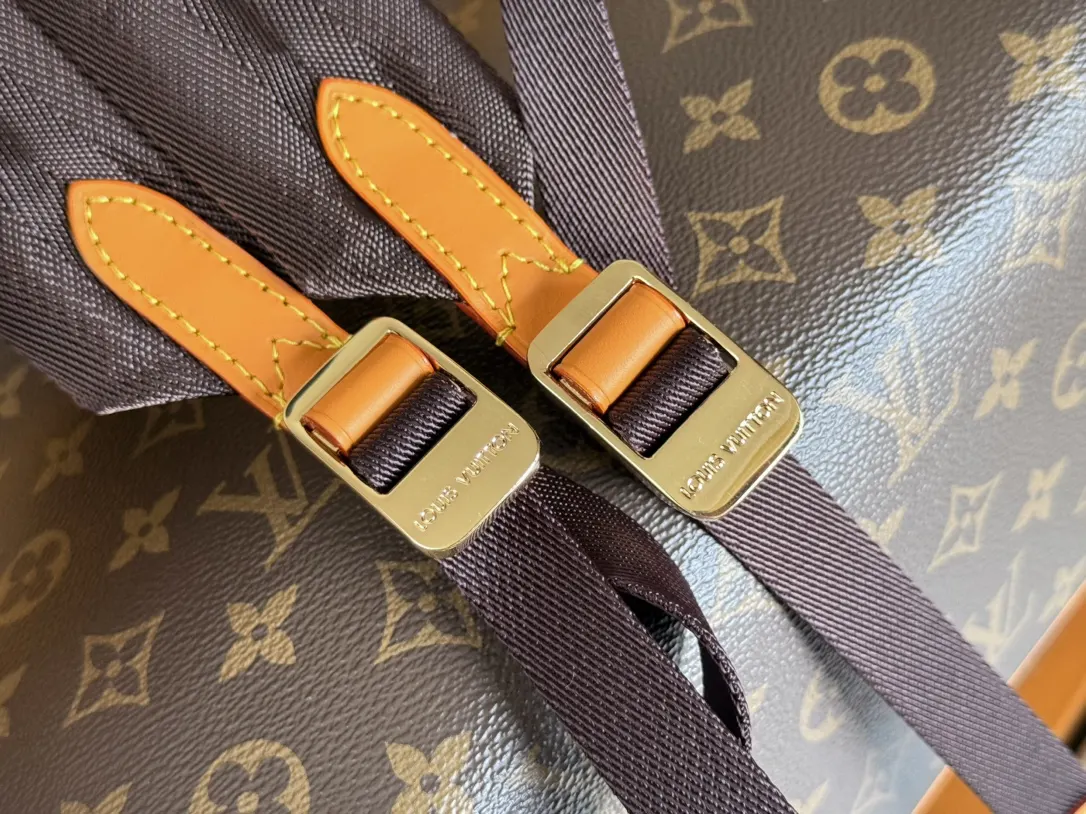 Fashion Item Travel Canvas