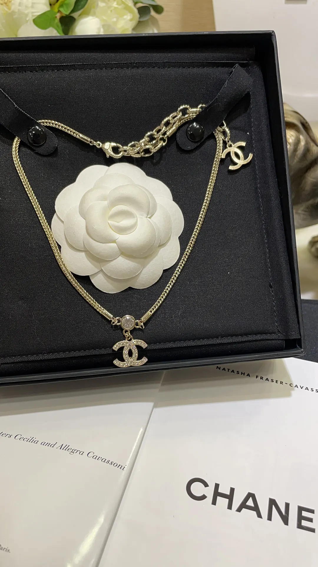 Chanel 金色 双C 满钻 鏈條 项链 精致锁骨链