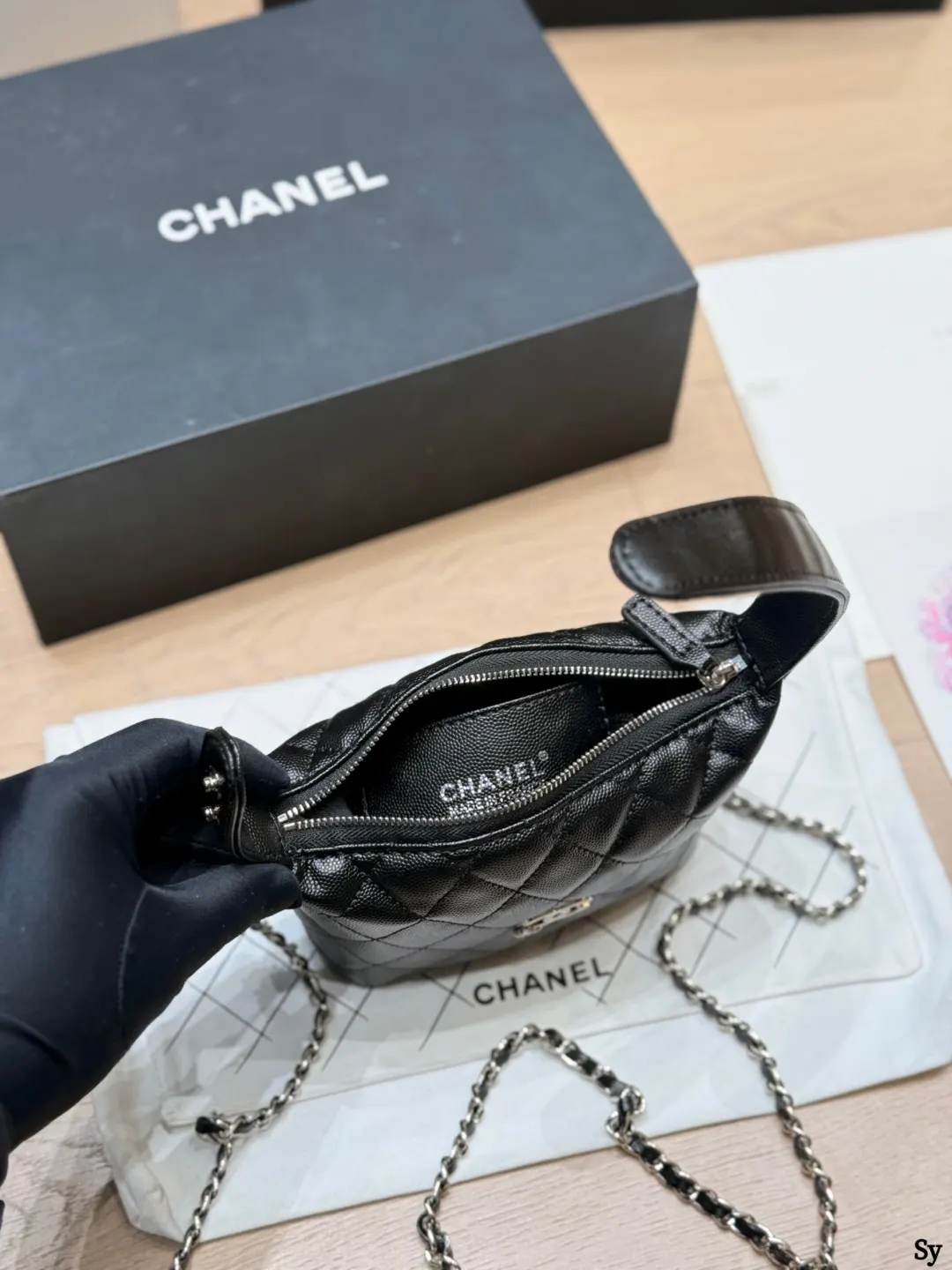 Silver Chain Bag Leather