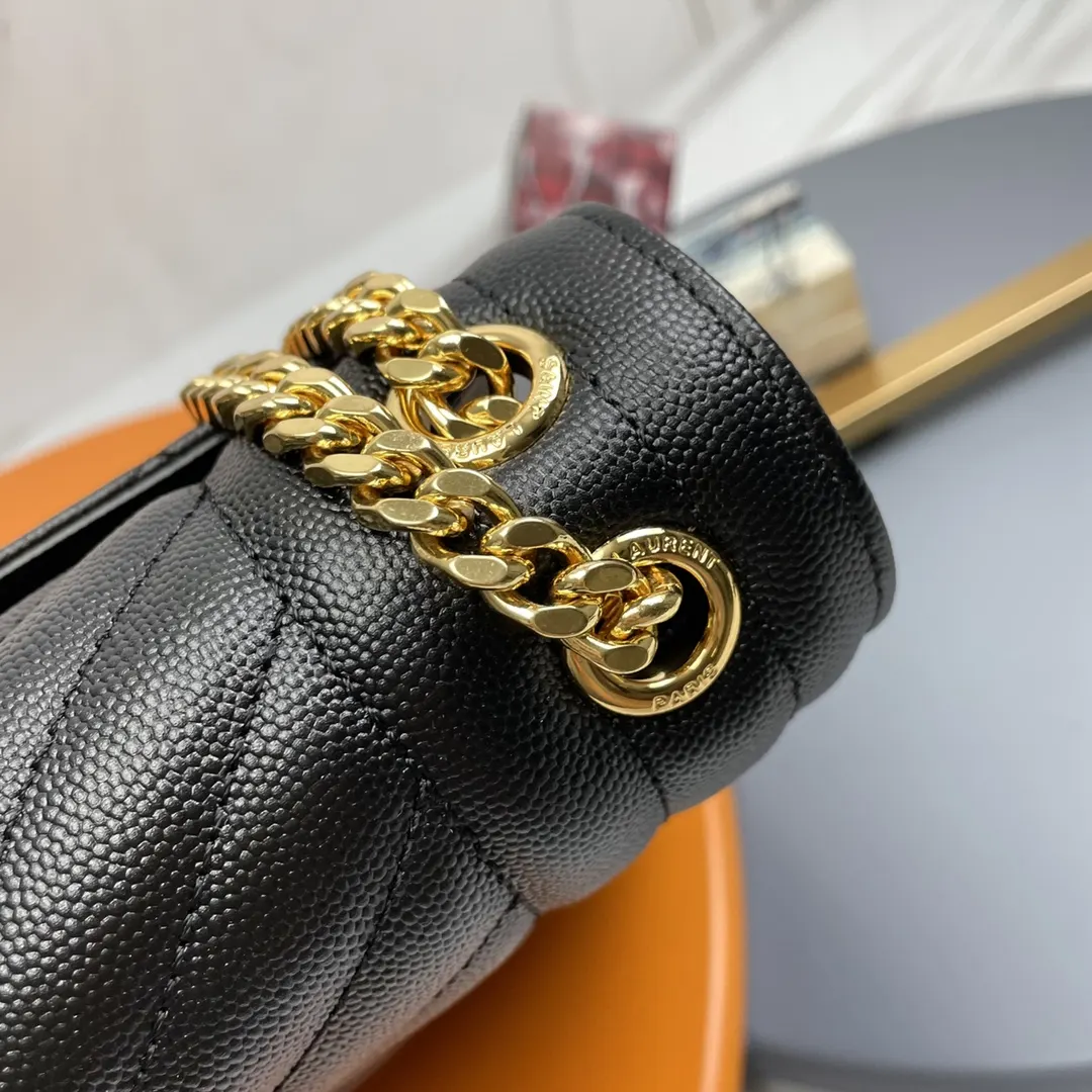 牛皮 无敌 中号粒面压花绗缝真皮 链条包 精致链条款