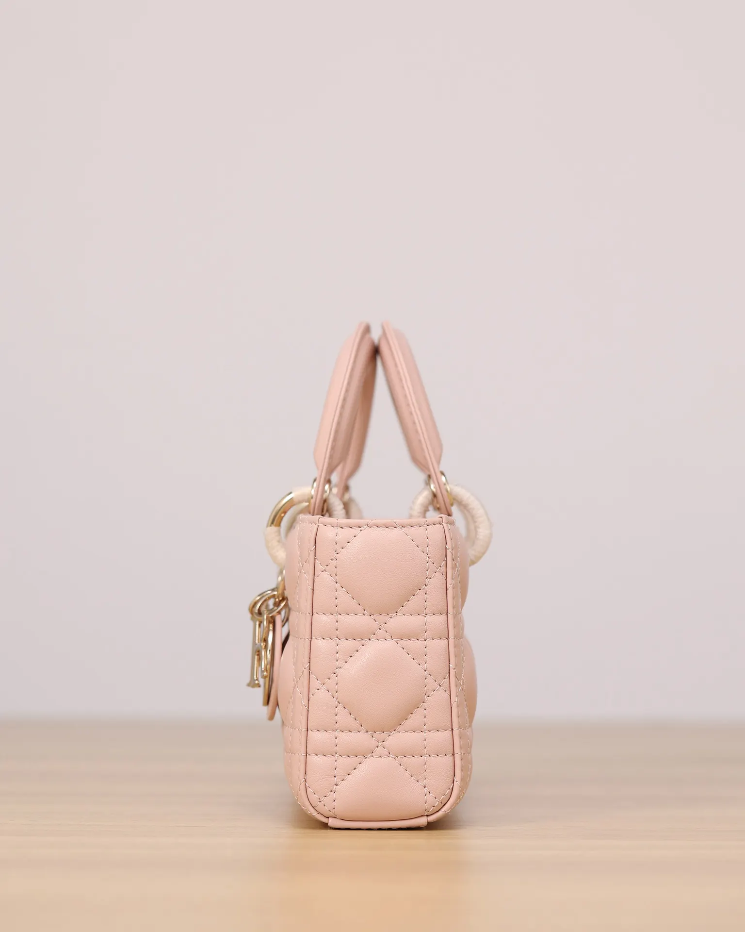 Dior Lady Dior Lady 粉色羊皮横版手袋 手提