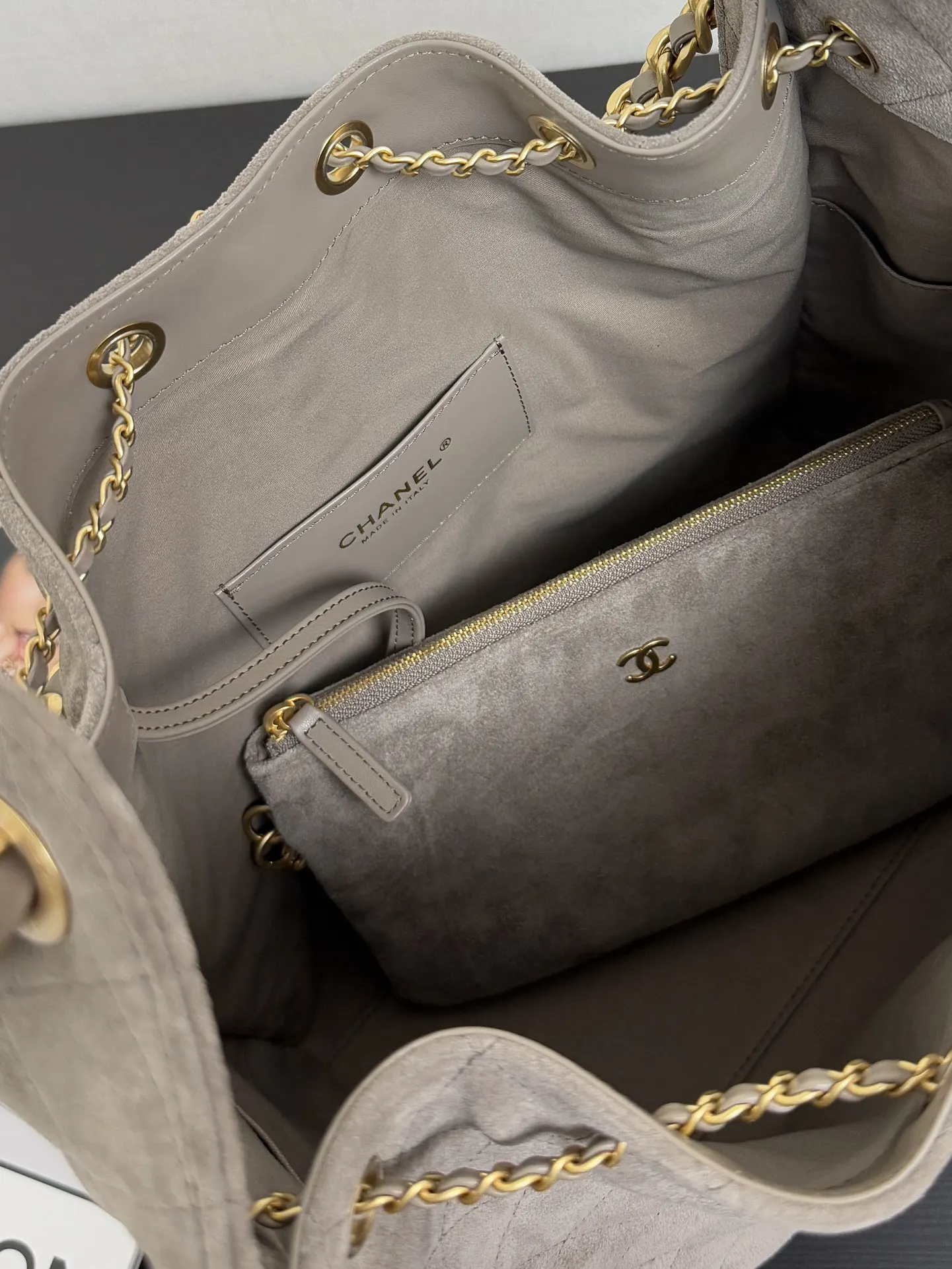 Chain Bag Leather Image 9 Chain Bag Leather Image 9