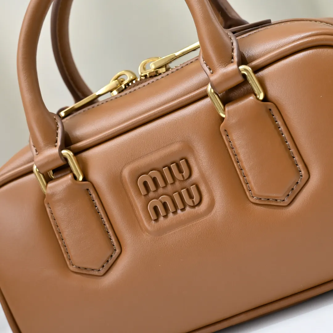 Top Handle Bag Commuter Leather