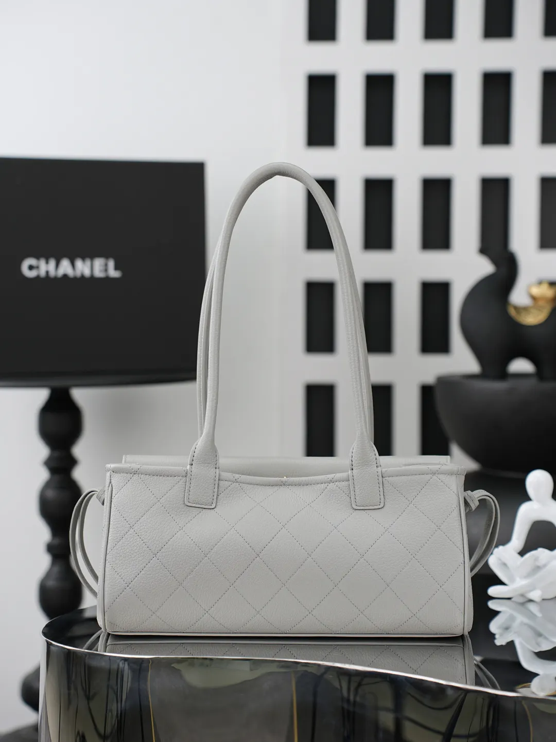 Chanel White Blue Hobo Shoulder Bag Vintage Leather