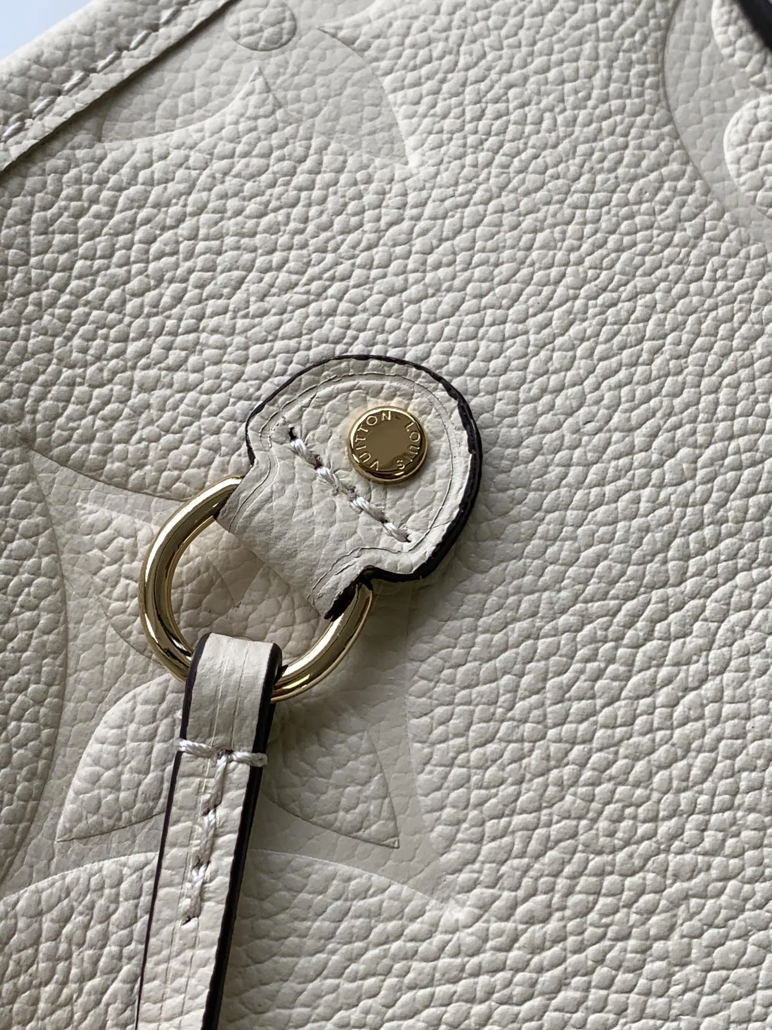 Neverfull 黑色 米白 手拿包 精致手拿款