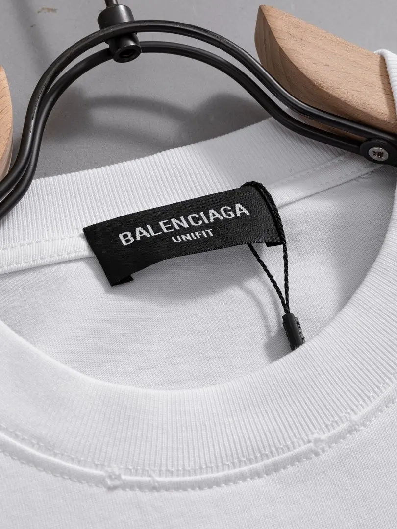 Balenciaga 短袖T恤(數字6) Balenciaga 短袖T恤(數字6)