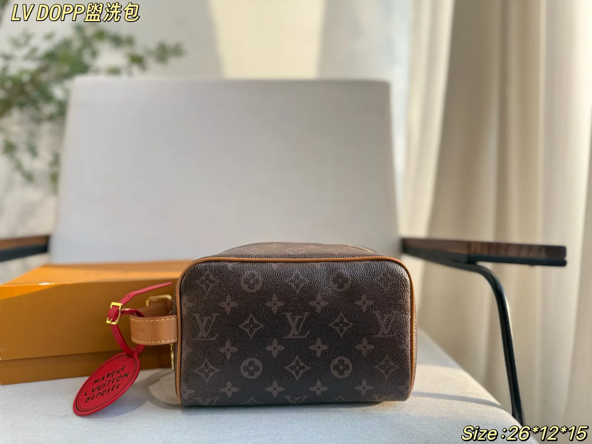 包 包洗漱包 又出一 收纳 同样也是容量惊人 化妆包 便携收纳款