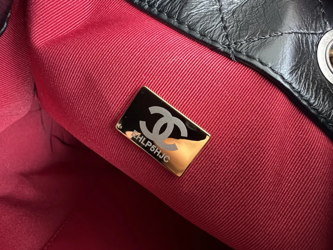 Chanel Oil Wax Sheepskin Flap Chain Bag One Shoulder Cross Image 7 Chanel Oil Wax Sheepskin Flap Chain Bag One Shoulder Cross Image 7