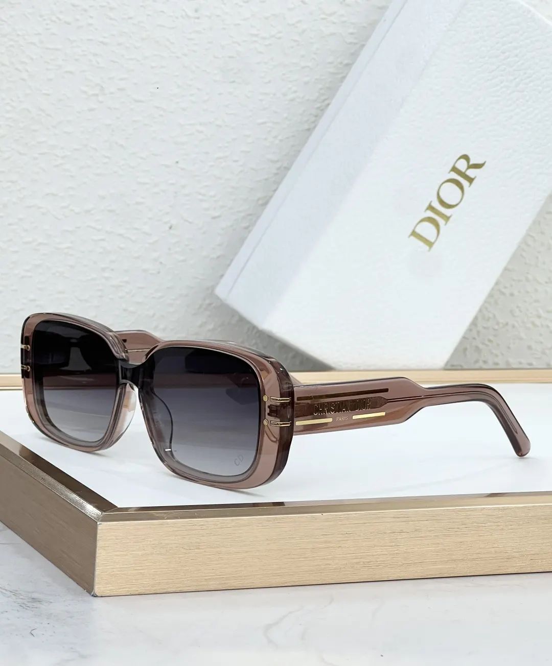 Dior 黑色方框太阳镜 复古