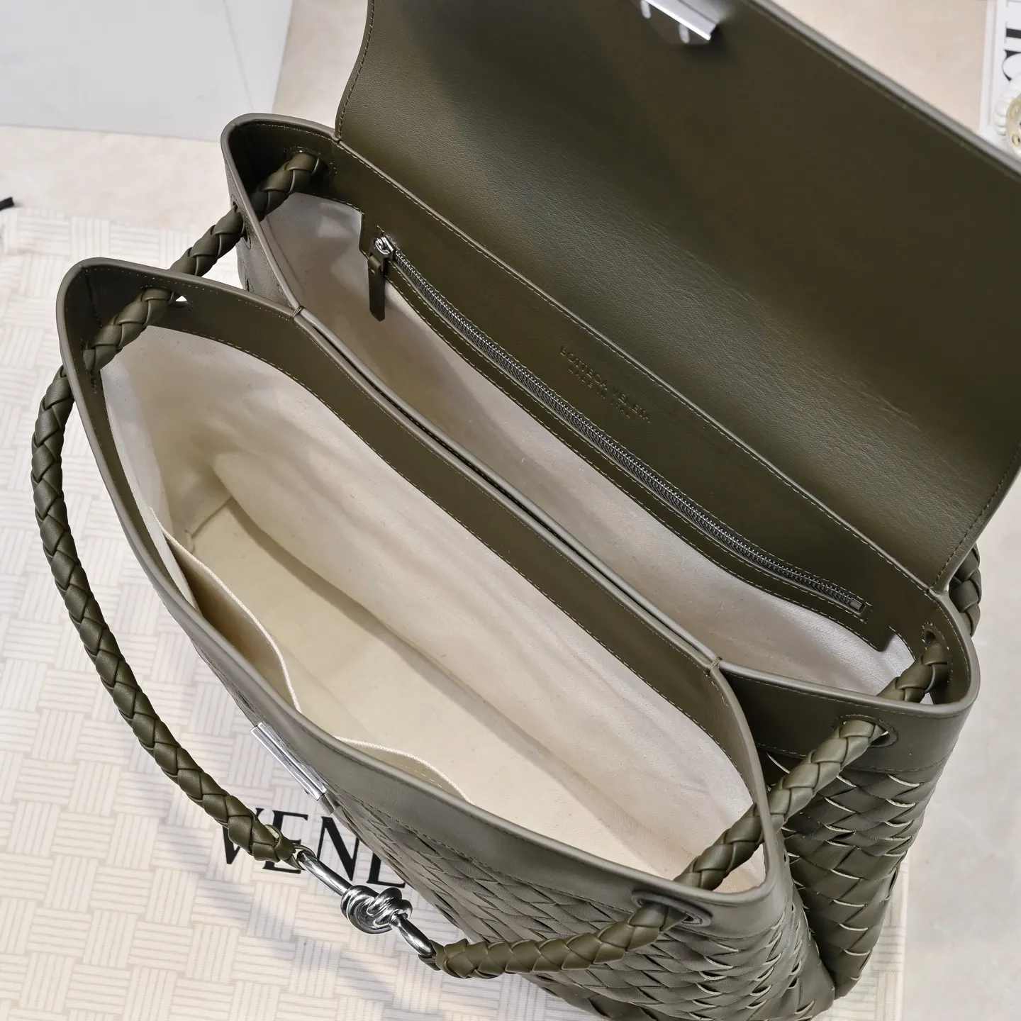 Crossbody Bag Lightweight Leather