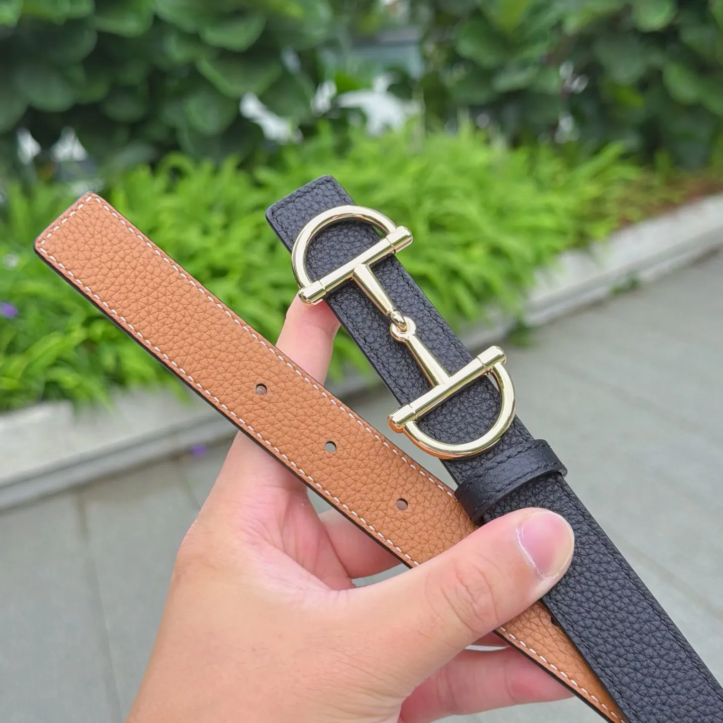 Gucci Double G Buckle Cowhide Double Sided Belt Image 5 Gucci Double G Buckle Cowhide Double Sided Belt Image 5