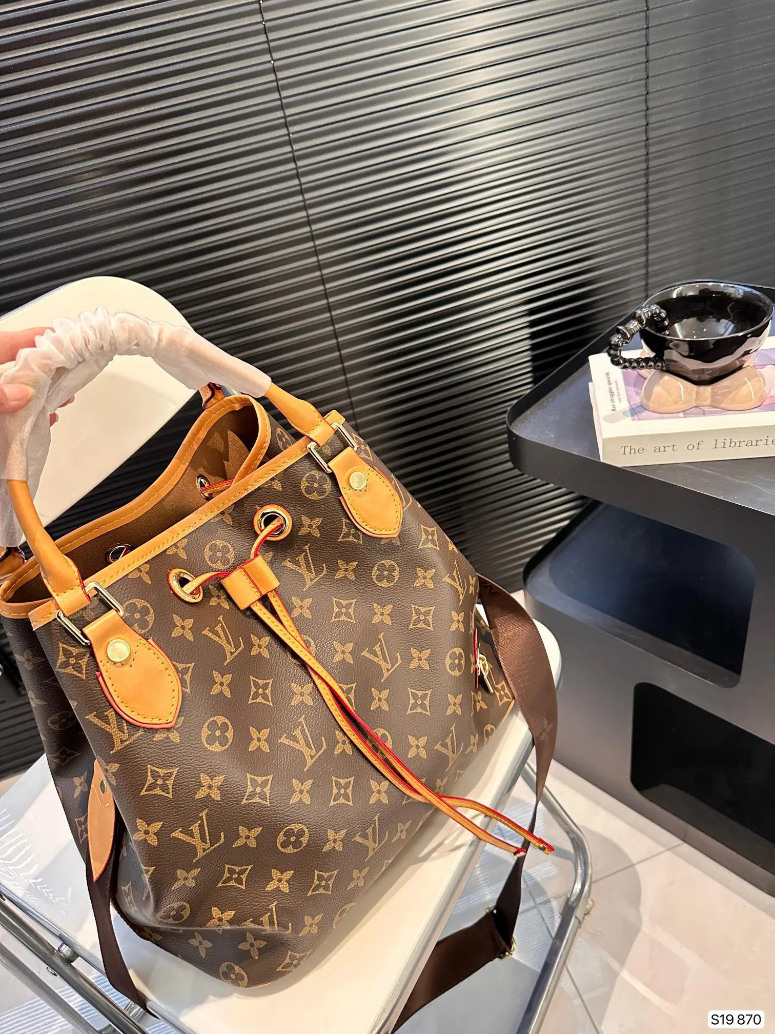 Dior Bucket Bag Casual