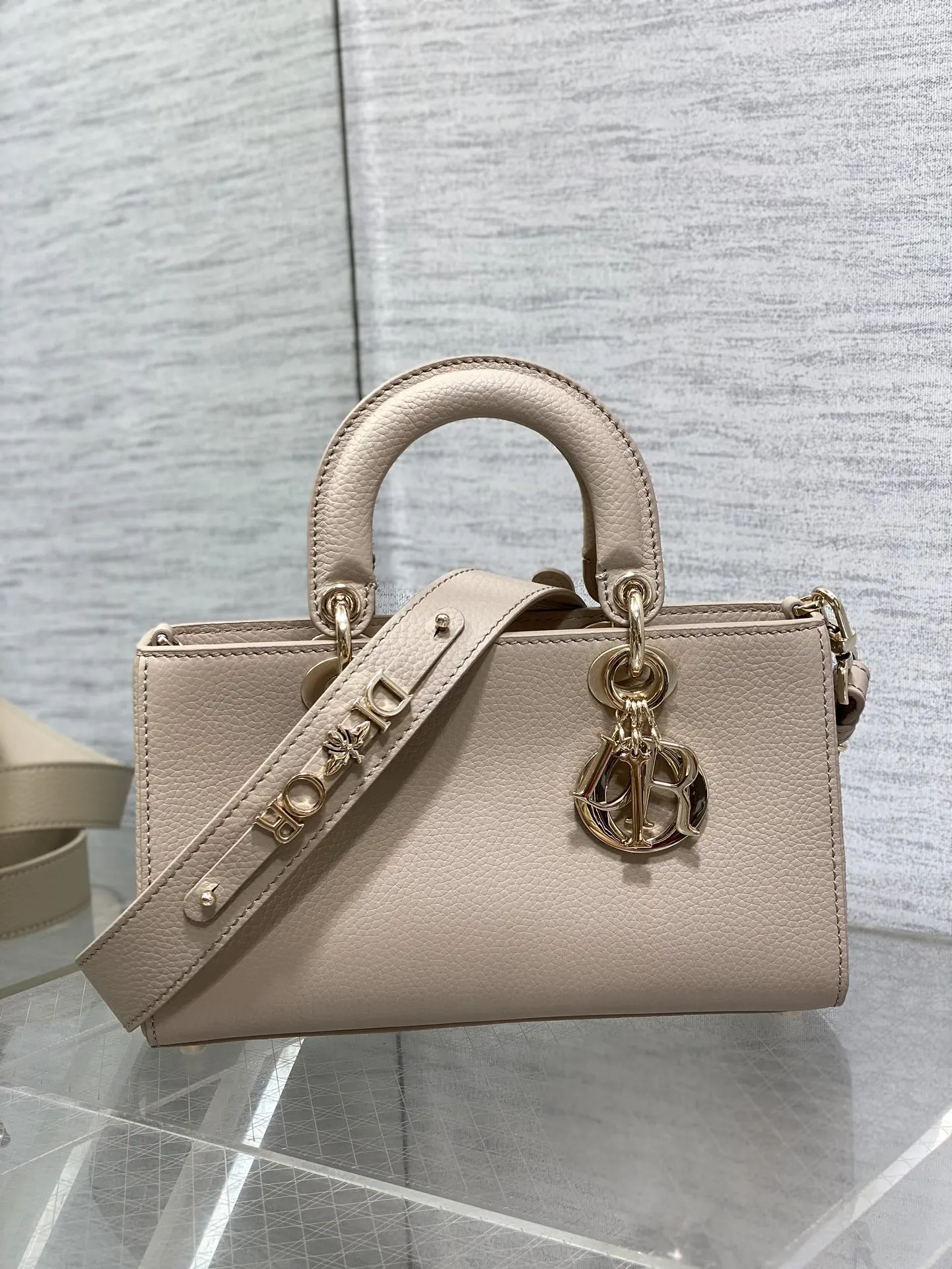 Dior 黑色 牛皮 进口 牛皮横款戴妃包 Lady 手提包 通勤手提款