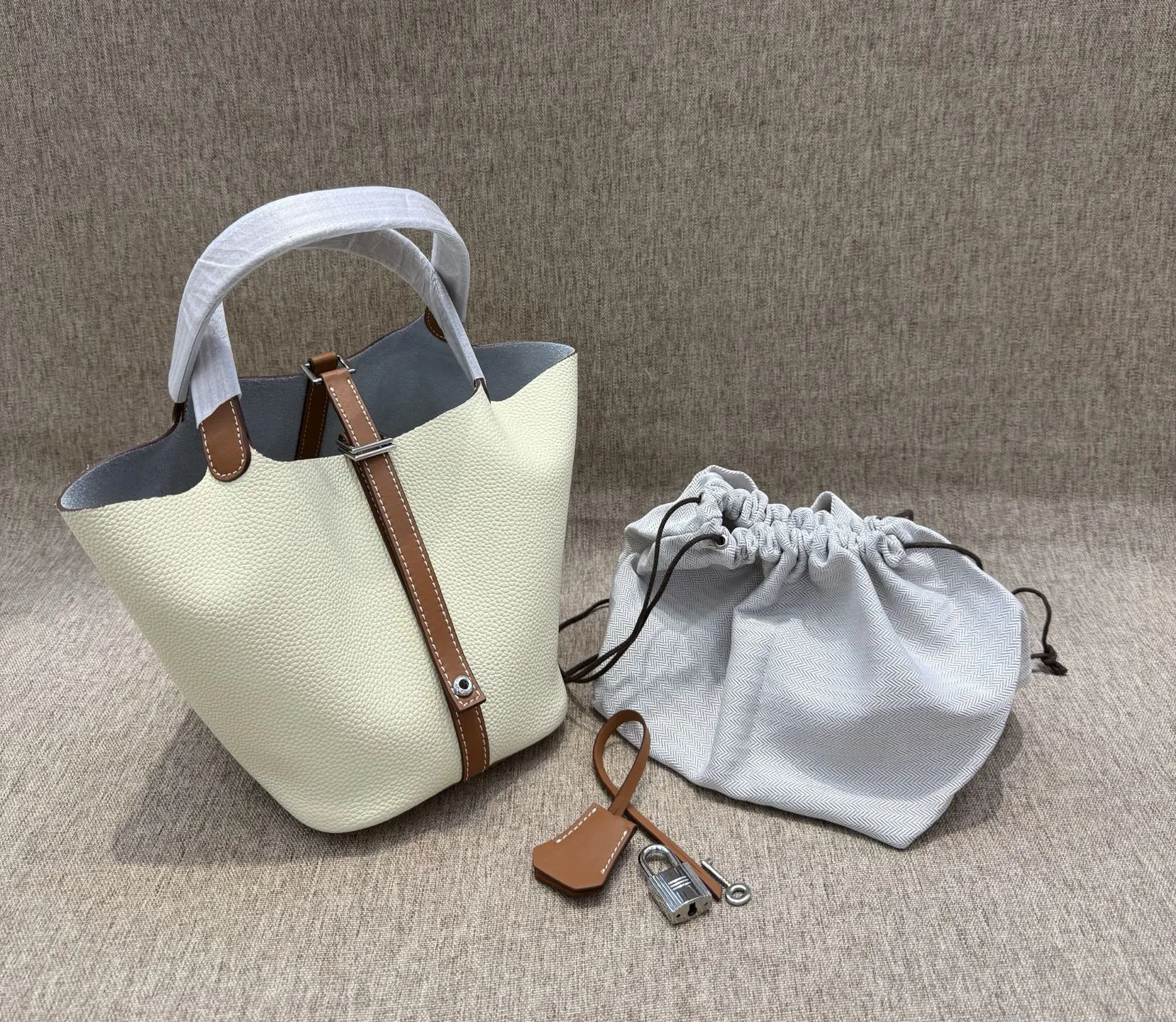 Hermès Picotin White Togo Bucket Bag