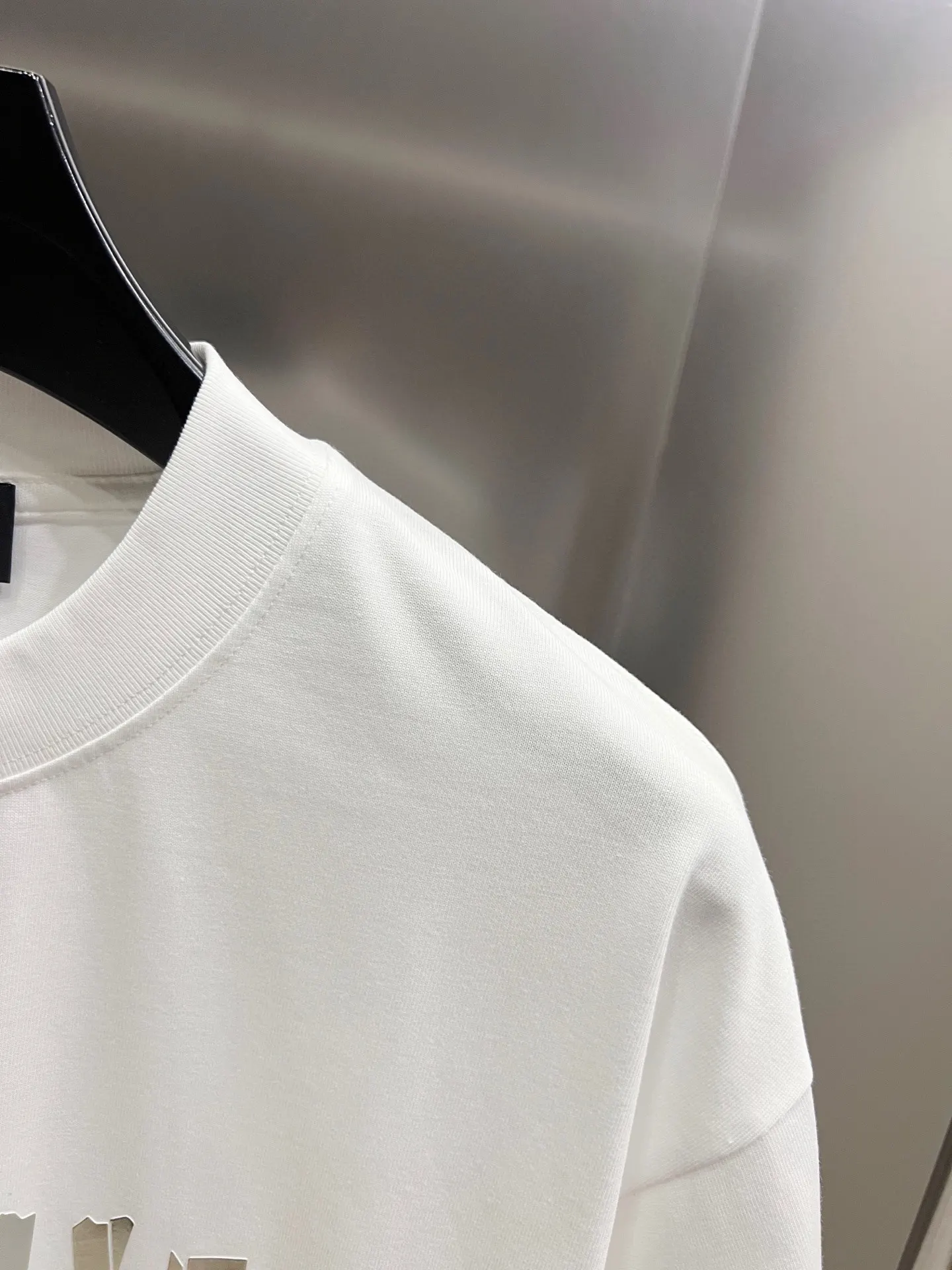 Balenciaga 黑色 Logo 短袖T恤 宽松休閒(數字8) Balenciaga 黑色 Logo 短袖T恤 宽松休閒(數字8)