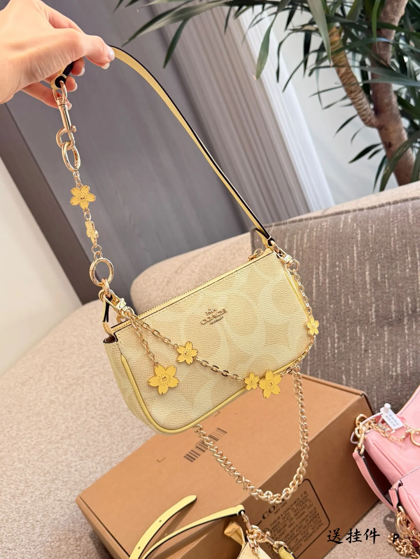 Coach 老花 粉色 帆布 鏈條包 精致鏈條款